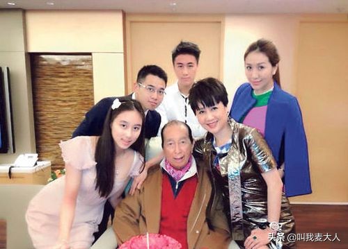 奚梦瑶何超盈气场全开,赌王女儿何超盈奚梦瑶