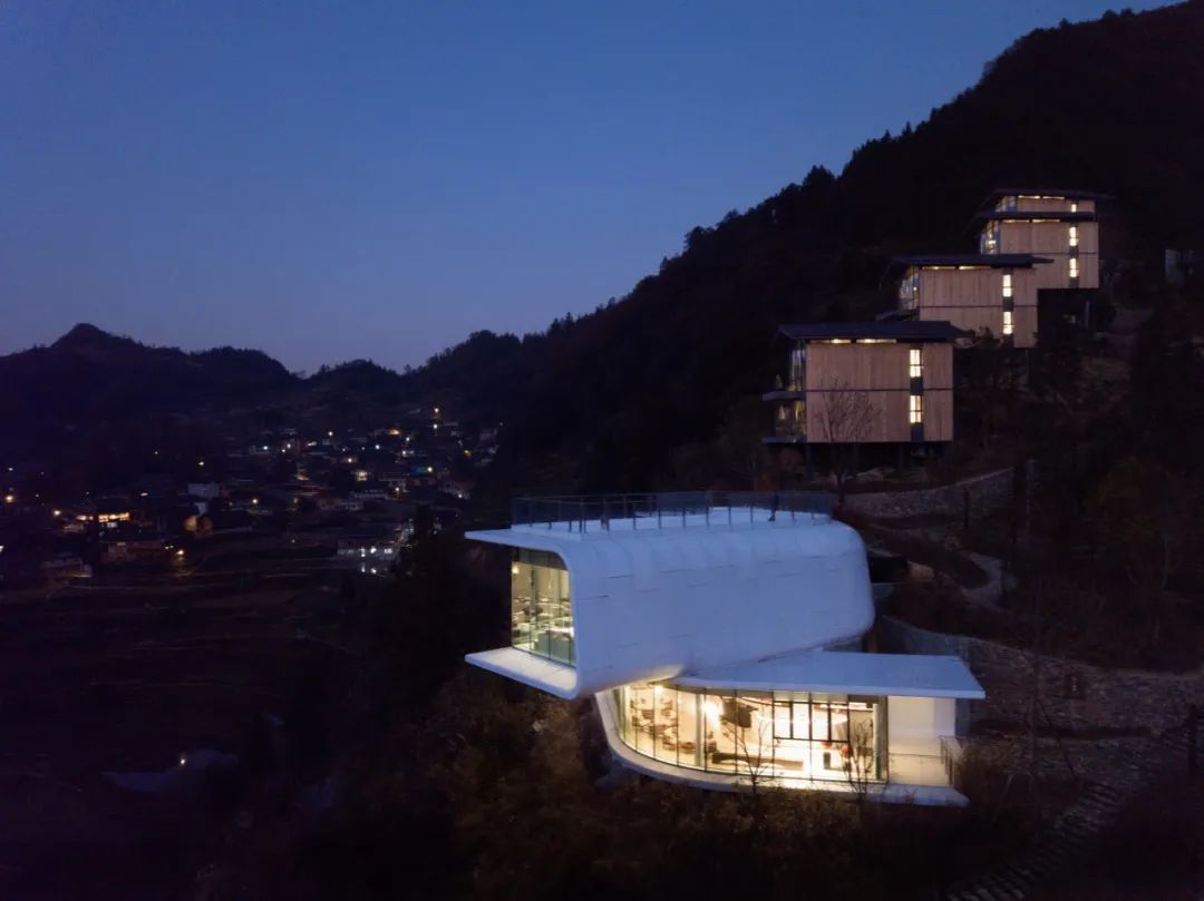 高端民宿一年营业成本600万,年赚百万的旅游民宿