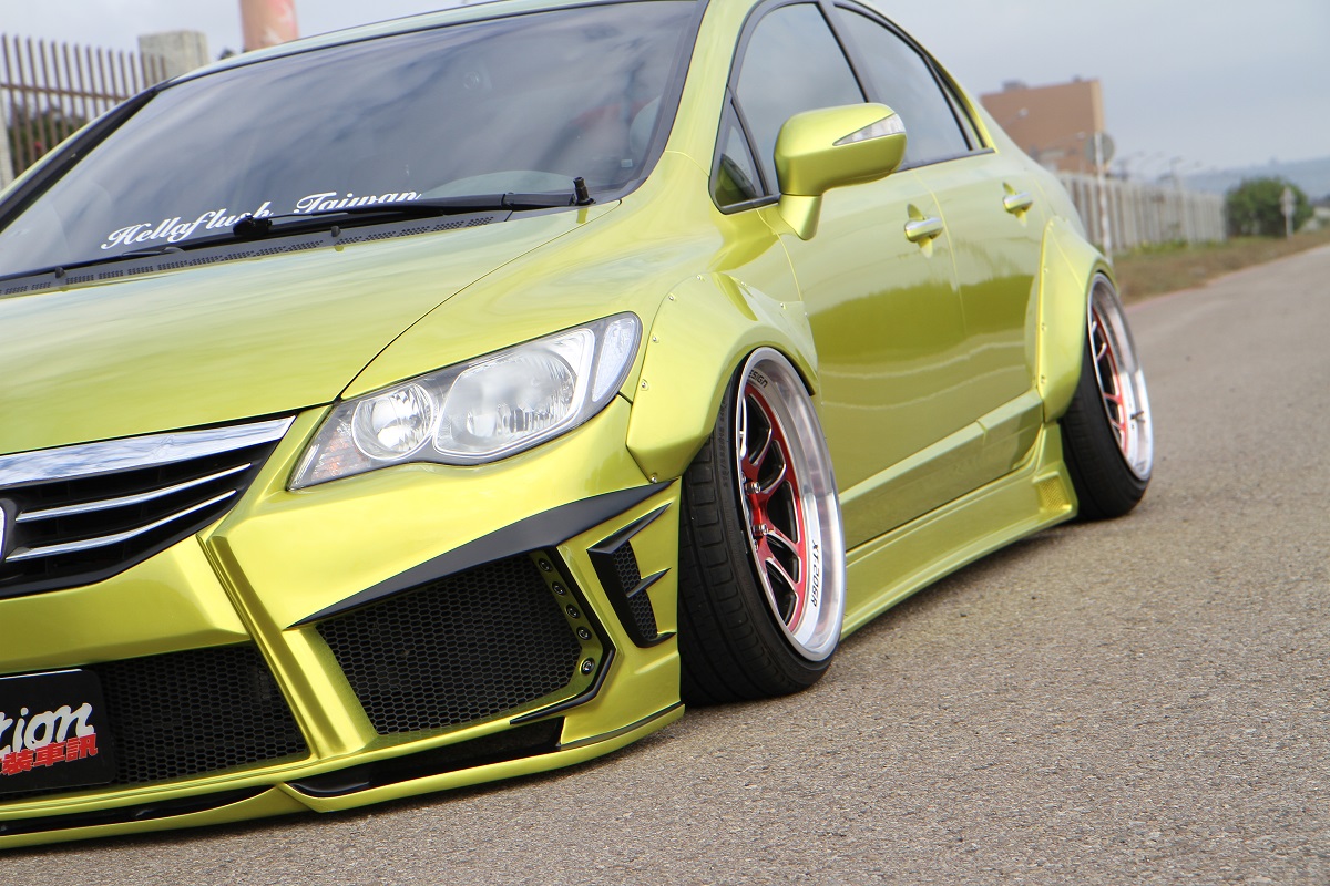 宽体CivicMK8现身泰包+柠檬金猴塞雷