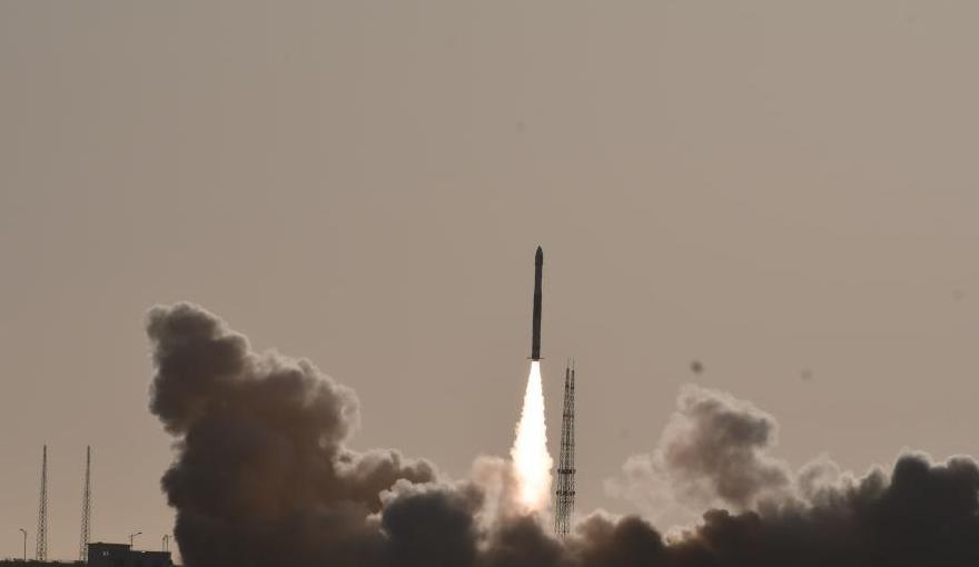 陕西榆林通报“副局长乘奥迪闯会场”事件