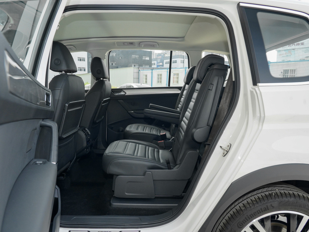 空间够用轿车,空间够用还省油