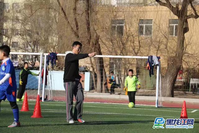 中国校园足球特色学校牌匾,首批校园足球特色学校名单