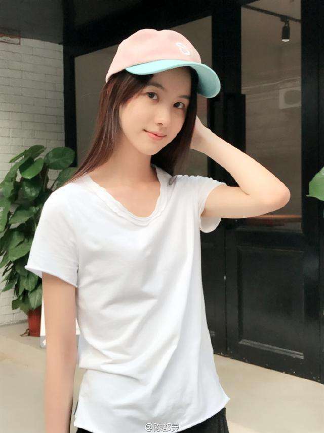 杨幂陈都灵回眸宿命感,杨幂古力娜扎钟楚曦