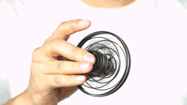 指尖陀螺回旋飞球,能在空中转的陀螺