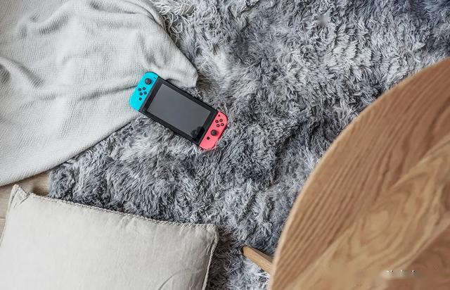 原木风吊顶效果图客厅简约,简约原木风