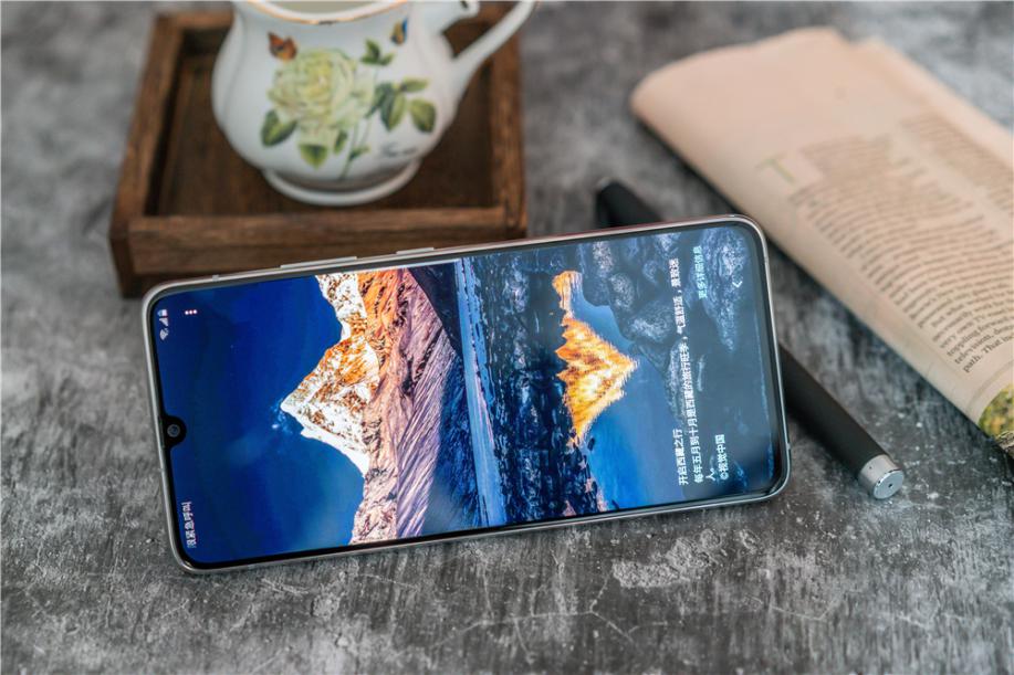 从3299降到1799的手机,从4499降到2199的手机