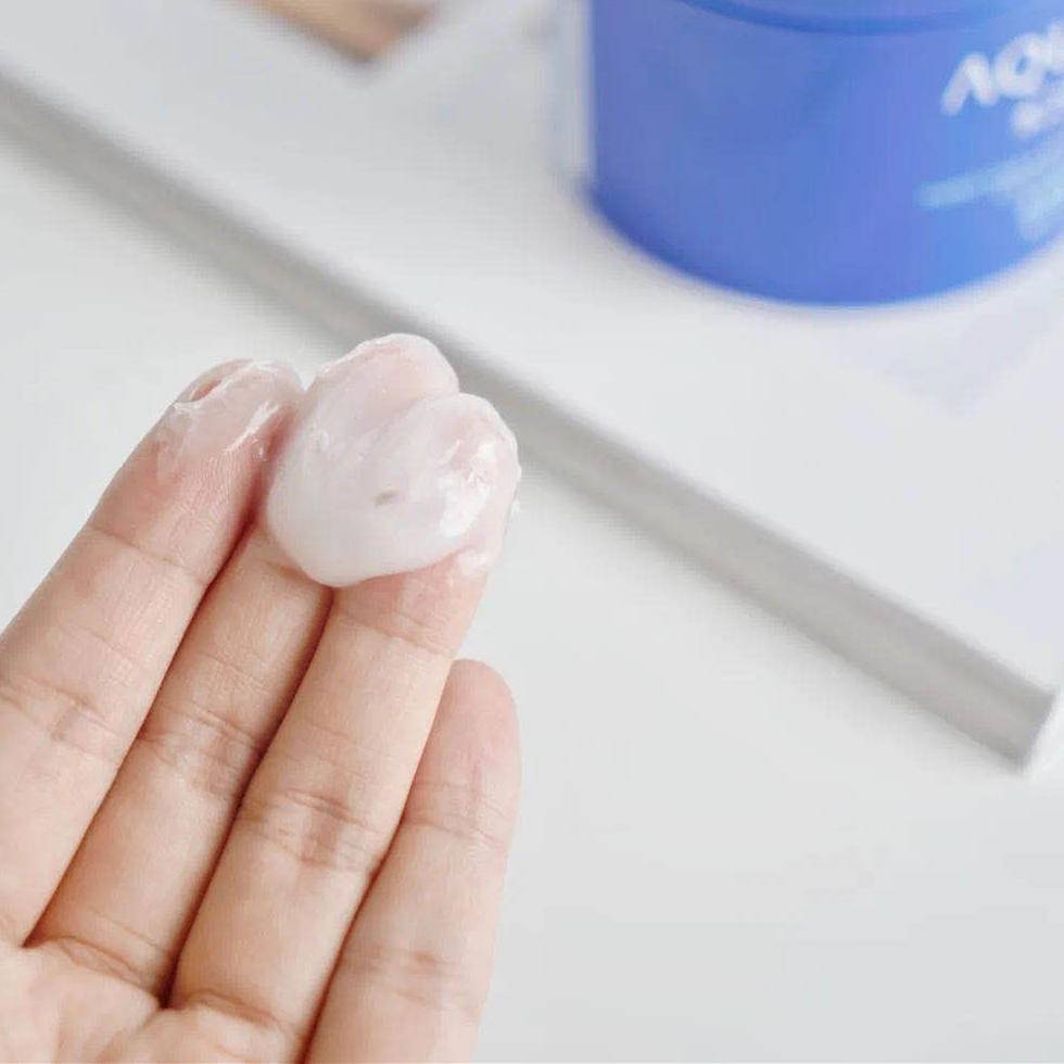 又黄又毛躁的头发,女士头发又细又黄油腻