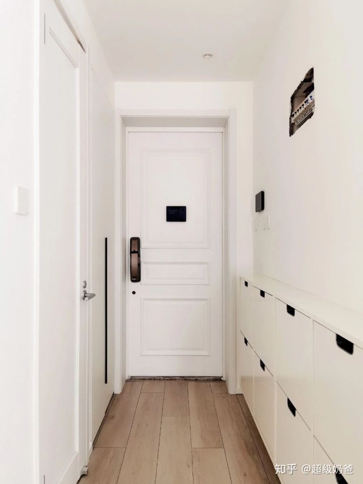 40㎡自己住​，功能一个不少，有超多电器，能住出100㎡的宽敞