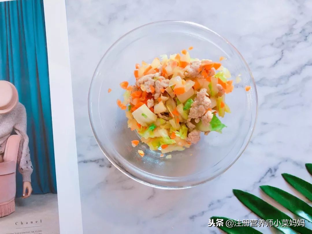 三分钟做一碗香喷喷的面条,简单早餐面条10分钟搞定适合小孩