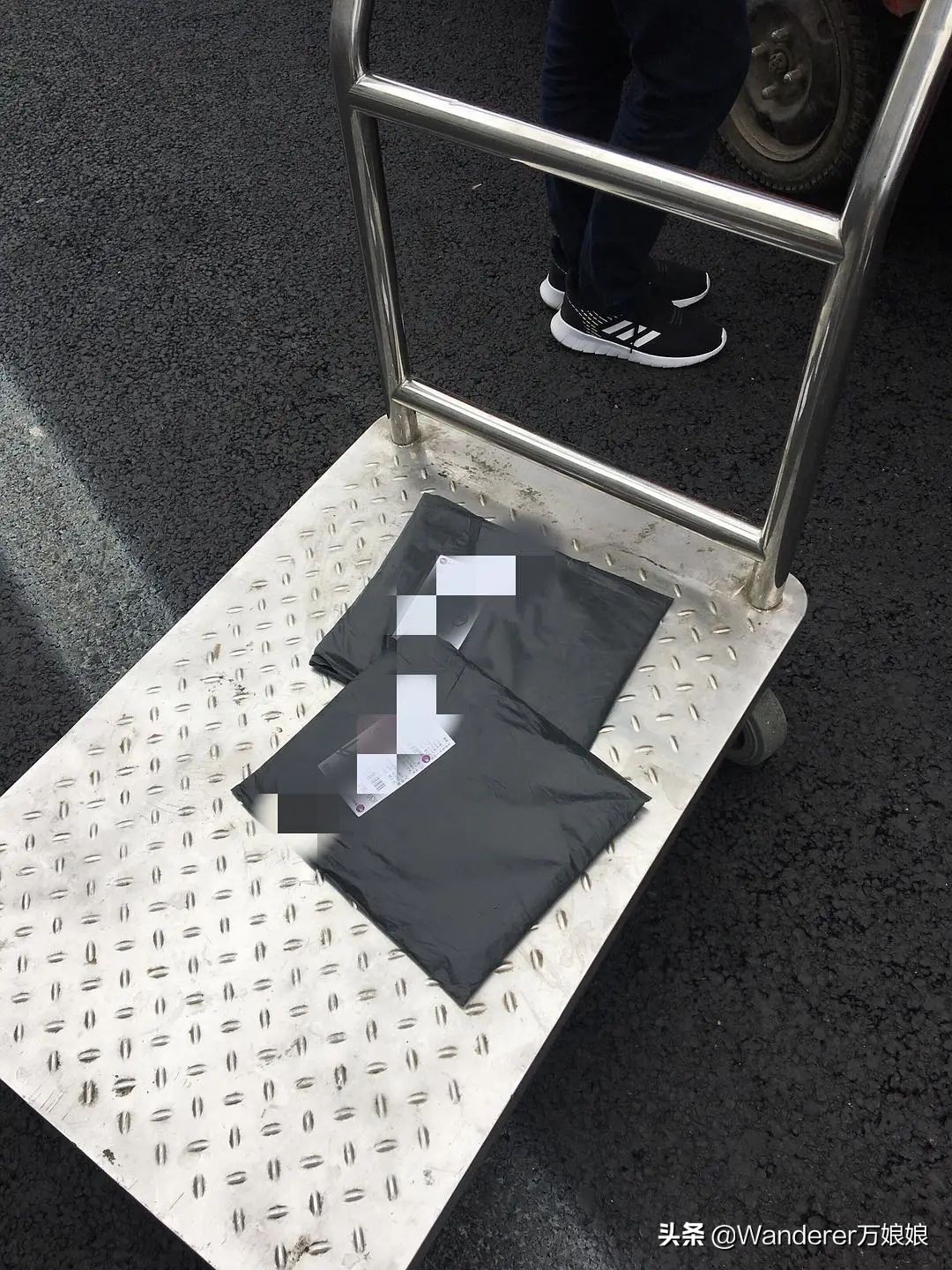 我收的不是快递，是笑话哈哈哈哈哈