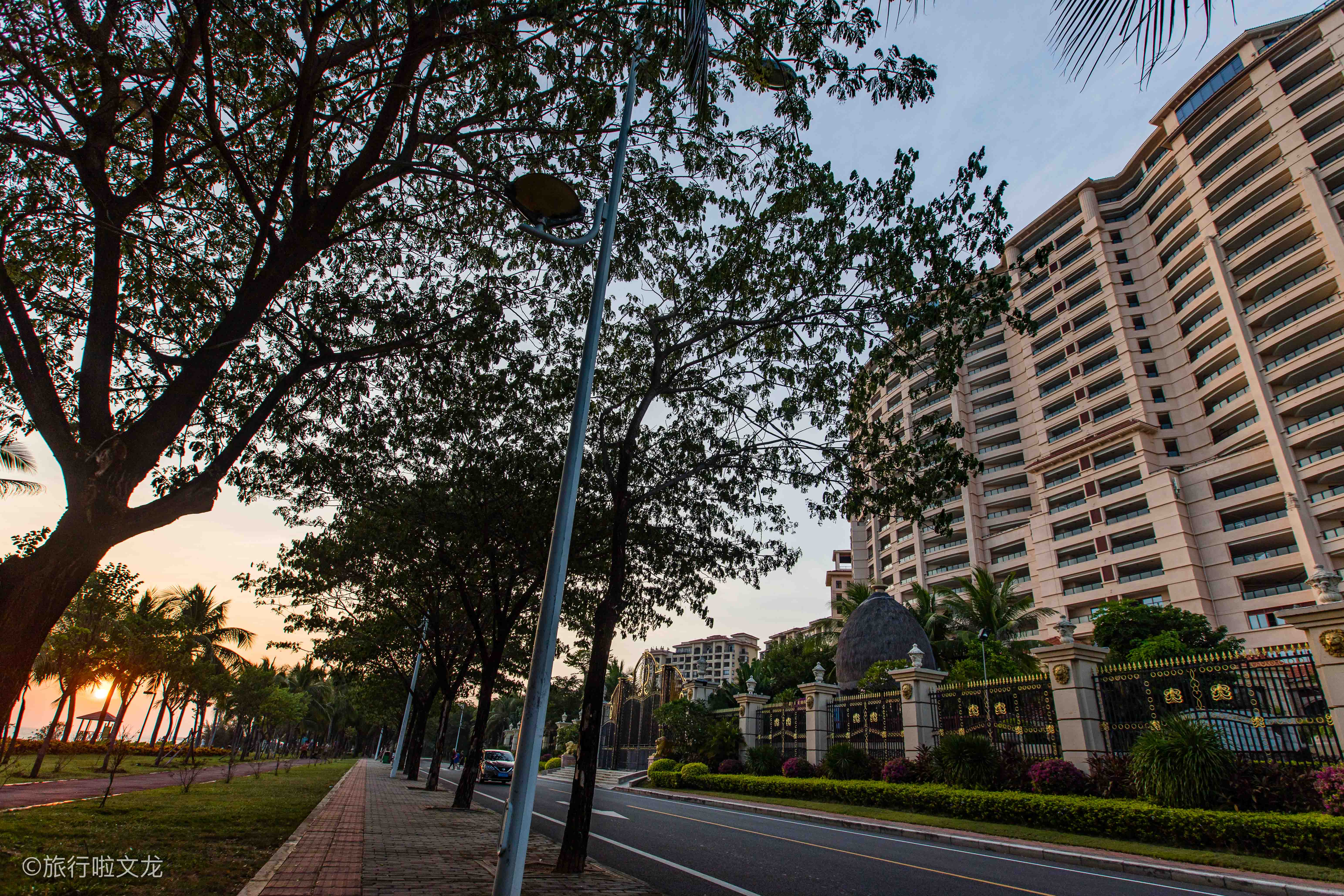 三亚离沙滩只有十米的酒店,三亚最值得推荐的三个酒店