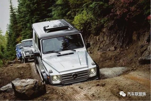 全球最霸气的十大越野车型,官员明星不敢买,油耗58升,可防枪击