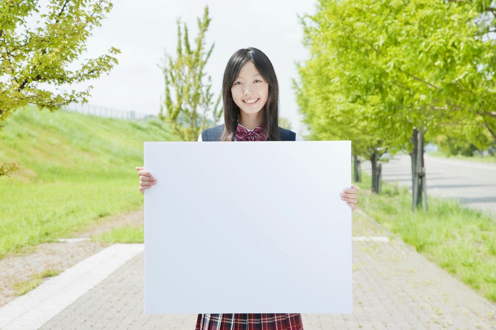 小说：震惊！富豪的一支钢笔用了十几年