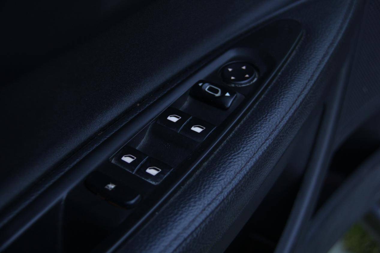 雪铁龙老款车奇葩设计,雪铁龙全新理念车