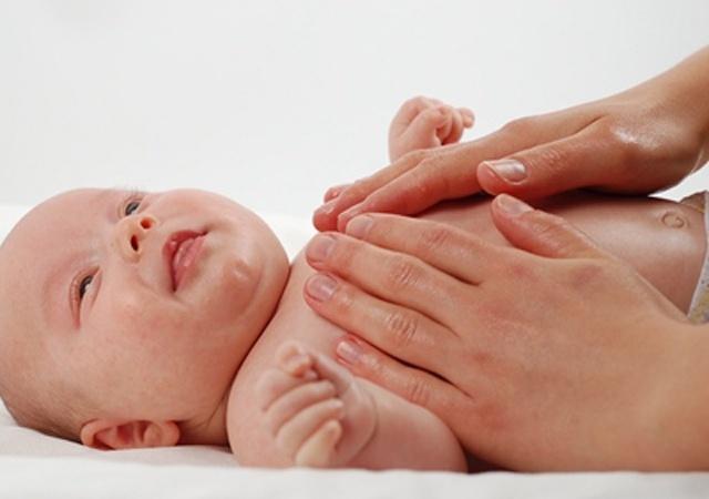 宝宝湿疹结痂的最佳治疗方法,婴儿湿疹结痂又破了怎么办