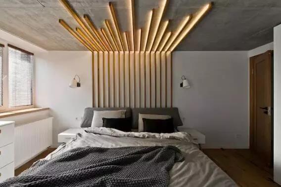 木纹砖鱼骨砖和瓷砖哪个好,木纹砖与亮光瓷砖哪个更好