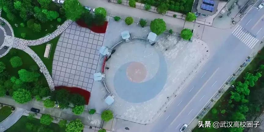 湖北中医药大学，是湖北省唯一一所高等中医药本科院校