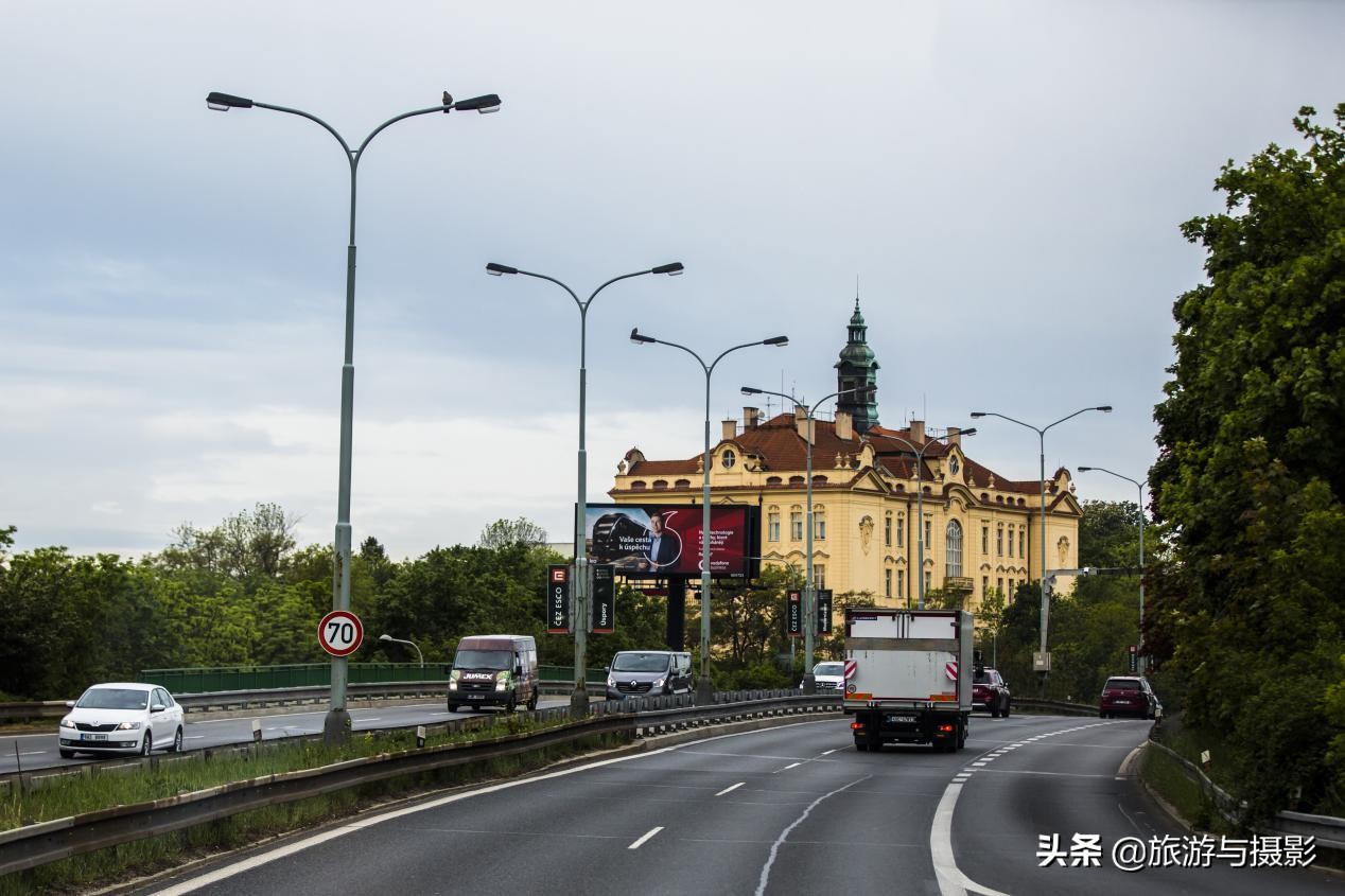 重游布拉格,走马观城