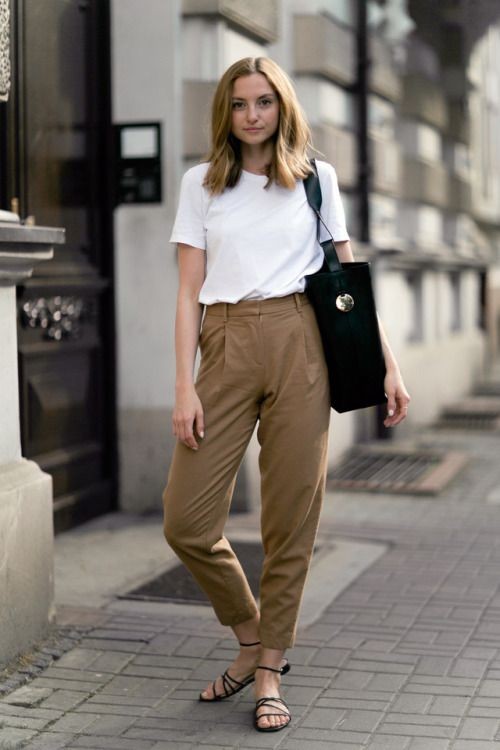 别人穿白T也时髦，为何自己穿像“睡衣”？这些搭配细节很重要