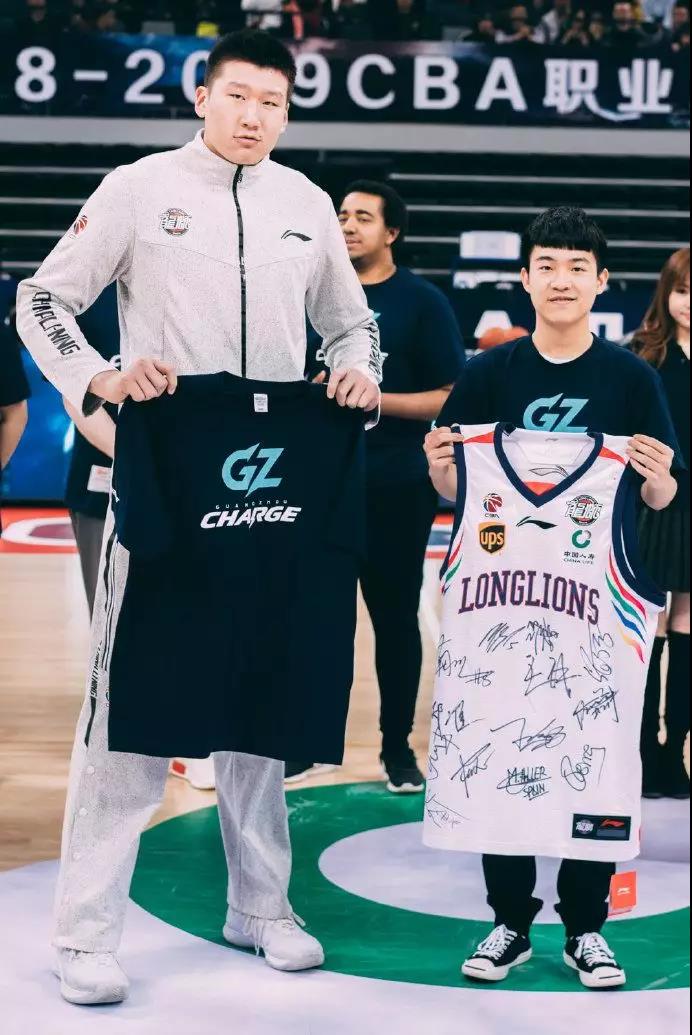 龙狮闯洛城,龙狮篮球俱乐部出征