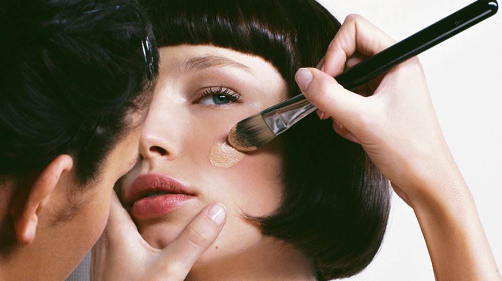 不脱妆的正确化妆方法,不脱妆正确底妆画法