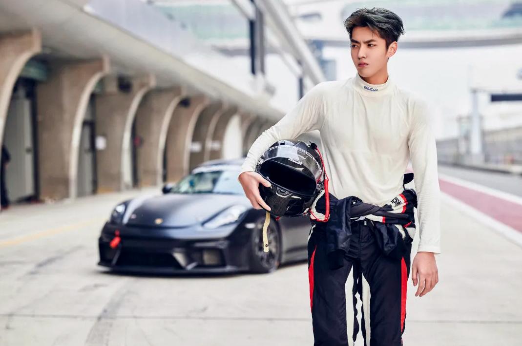 兰蔻反复横跳，立白趁机内涵，看看商人们如何从吴亦凡事件中获利