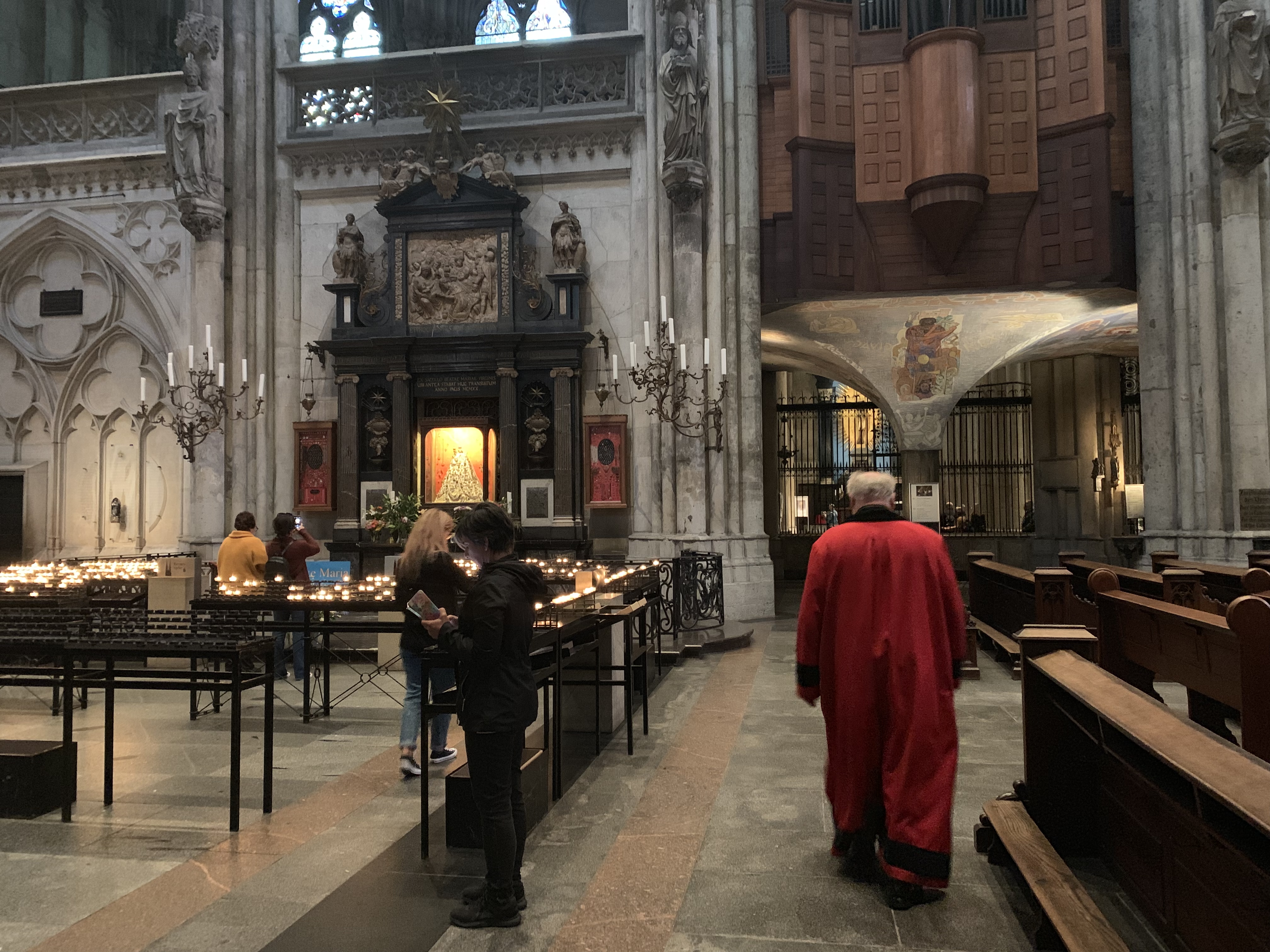 海外开银行账户需要什么条件,在国外开公司的利弊