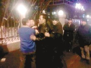 娶小19岁娇妻，“长贵”收女网红为徒？赵本山拿捏七寸才是赢家