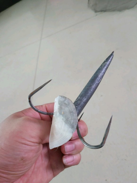 翘嘴泛滥成灾邀请各地钓友,水库开闸放水引来捞鱼大军