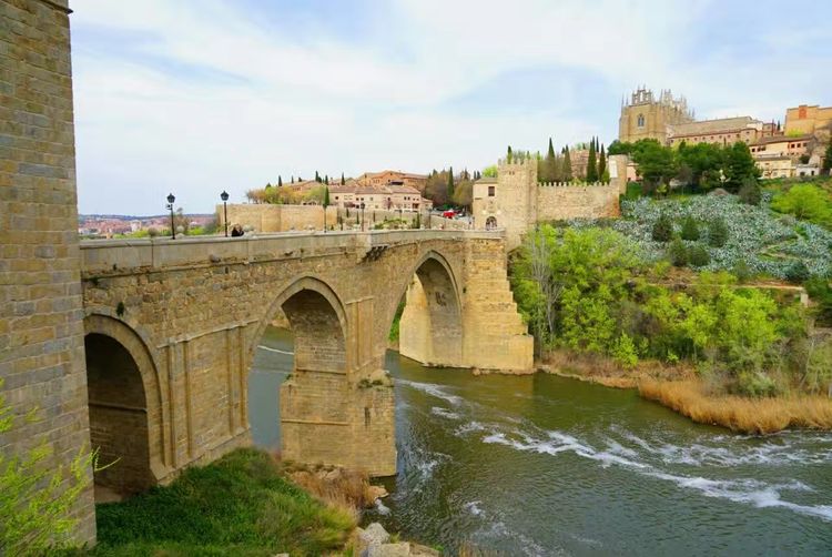 葡萄牙和西班牙哪个值得旅游,西班牙和葡萄牙旅游区别