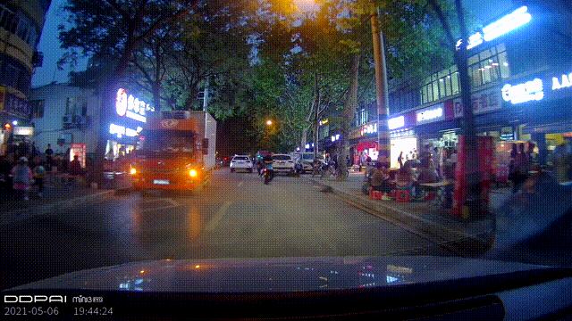 最值得购买的前后双录行车记录仪,什么品牌的全屏行车记录仪最好