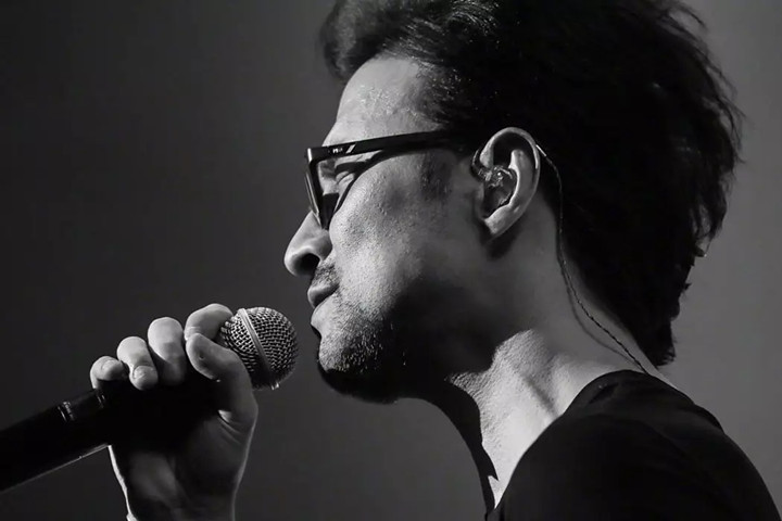 章子怡熙熙,章子怡晒全家出游照