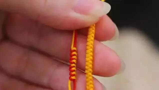 手工编绳怎么打结球,塑料手编绳如何打结