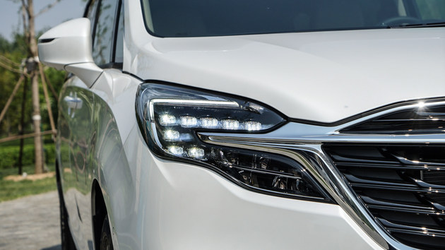 别克gl8陆上公务舱和es的区别,gl8es653t上路要多少钱