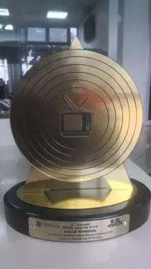 再获殊荣是什么,再获多项荣誉