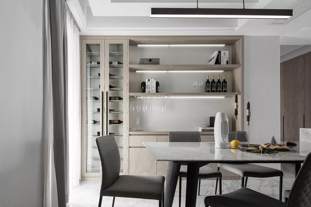 200㎡轻奢大平层：全屋刷漆不凹造型，简简单单，扮靓整个家