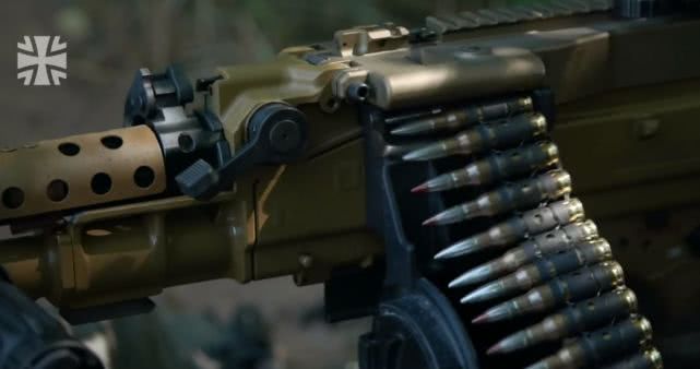 德国mg42通用机枪现代版,mg42机枪有多厉害