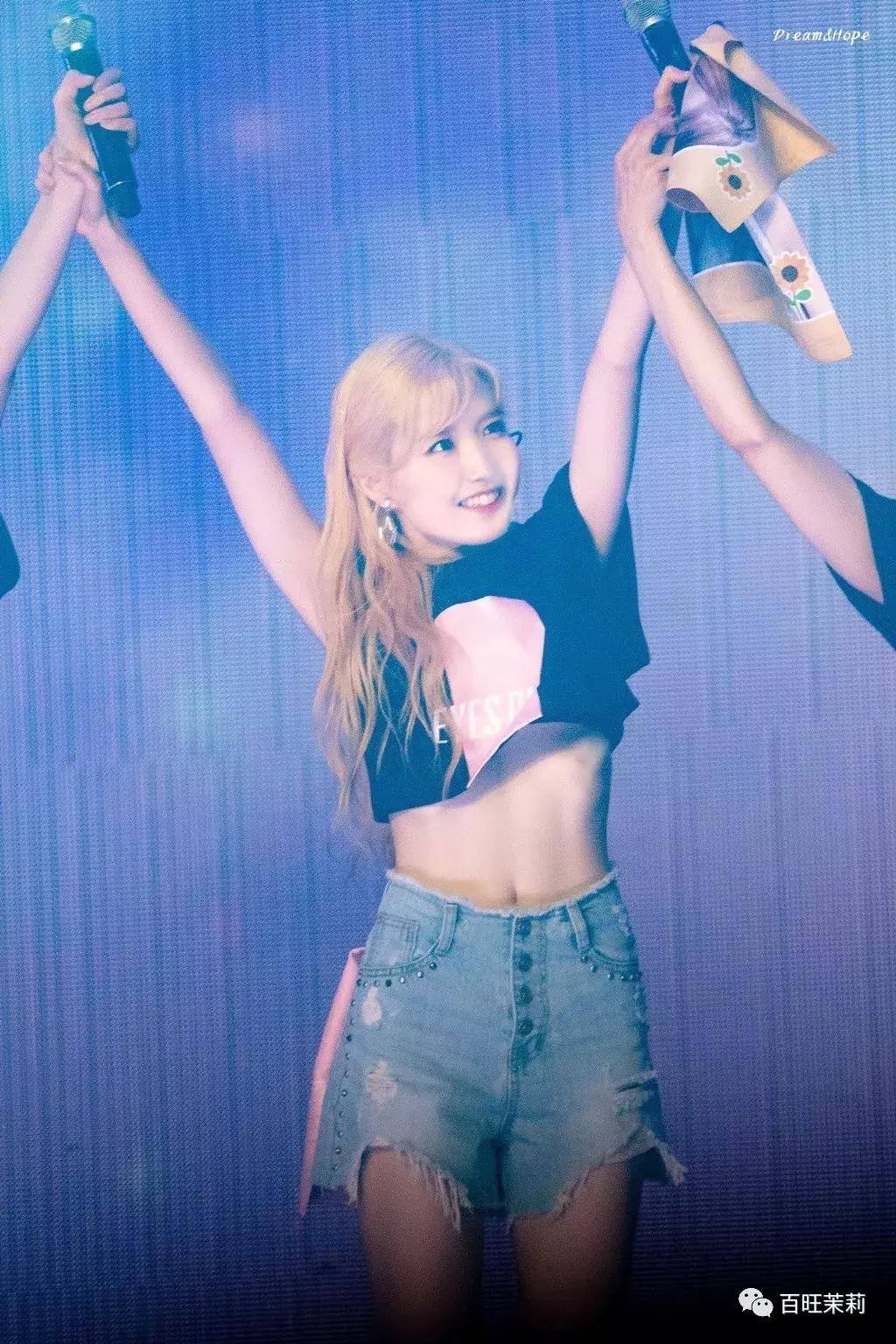 很想瘦但没瘦却只练出了马甲线,瘦到有马甲线还有胸吗