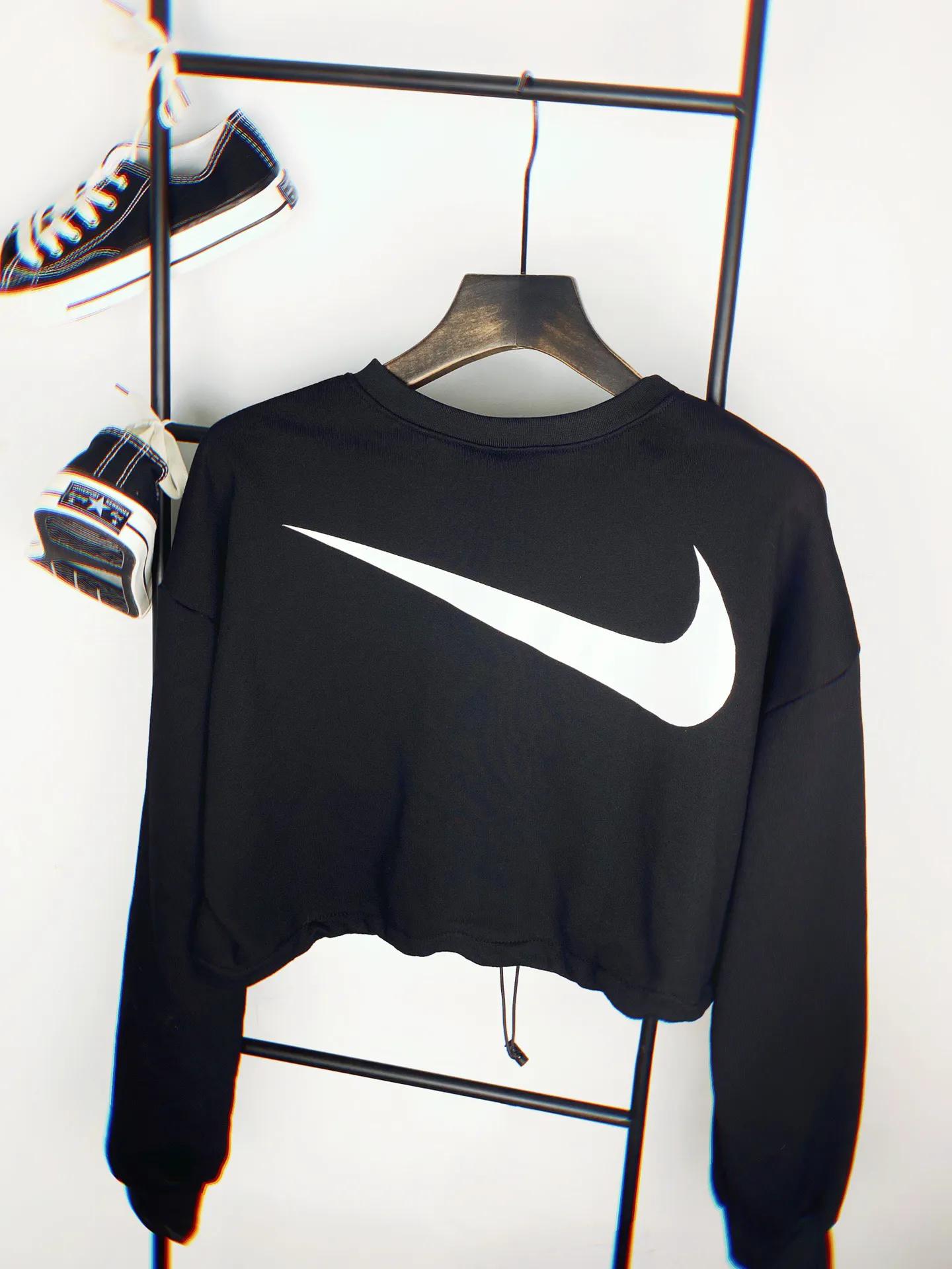 Nikeswoosh短款抽绳卫衣