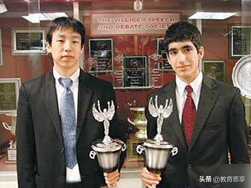 原籍武汉的华裔天才，曾“美国高考”满分，获6所美国名校奖学金