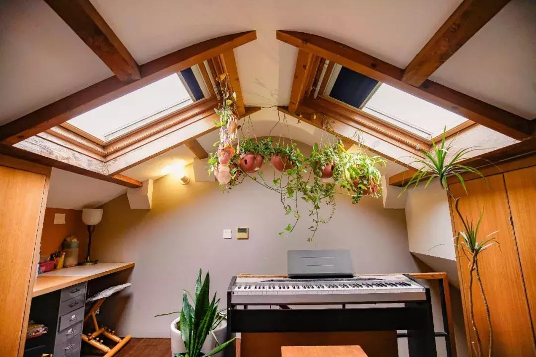 上海一家五口，11年不用开空调、不烧热水，每月电费只花几十块