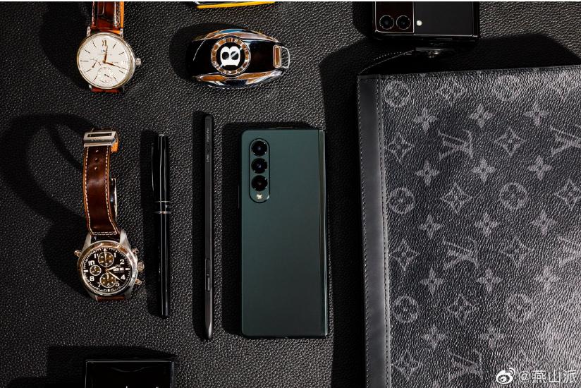 三星折叠屏galaxyzfold35g,三星折叠屏手机zfold4发布时间