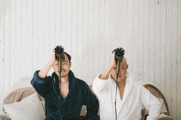 解救秃头少女防脱发的好方法,青少年脱发的原因和治疗方法