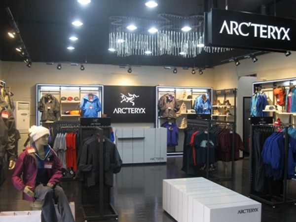 再下一城!买下“运动服中的爱马仕”,安踏能消化得了吗?