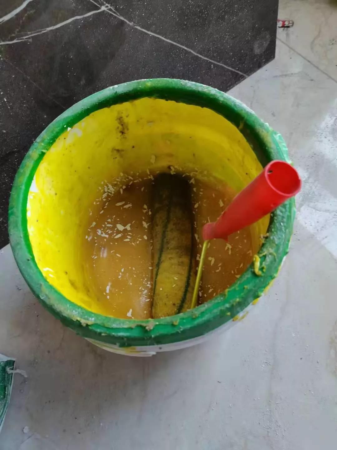 用瓷砖胶贴瓷砖要不要刷背胶,使用瓷砖胶的正确方法