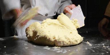 正宗云南鲜花饼的做法,云南的鲜花饼哪家最正宗