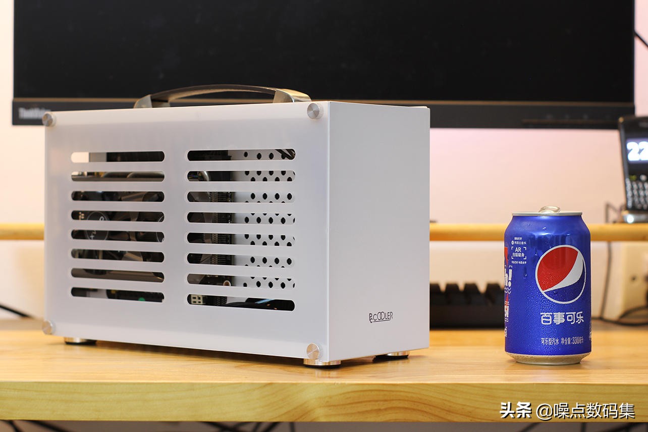 超频三蜂鸟100机箱,超频3蜂鸟i100装机