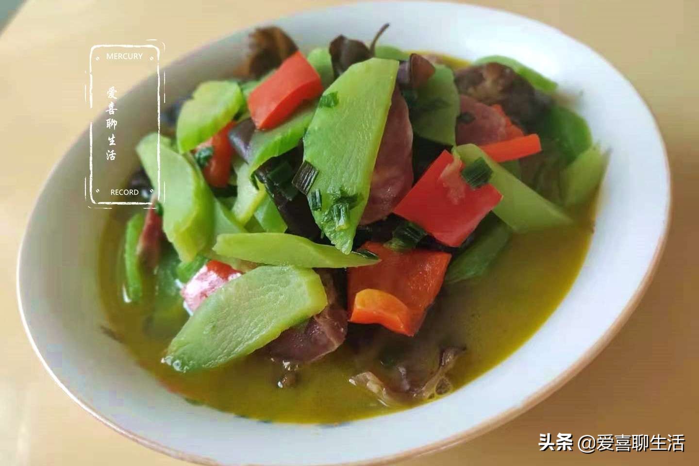 这才是莴笋最好吃的做法脆嫩爽口,莴笋和什么炒最好吃最合适