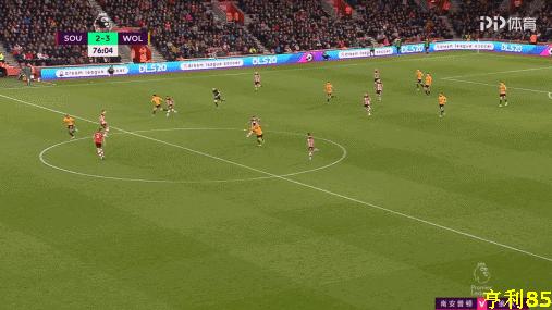 英超最强过人王，19岁曾被巴萨放弃，如今正在兑现自己的天赋