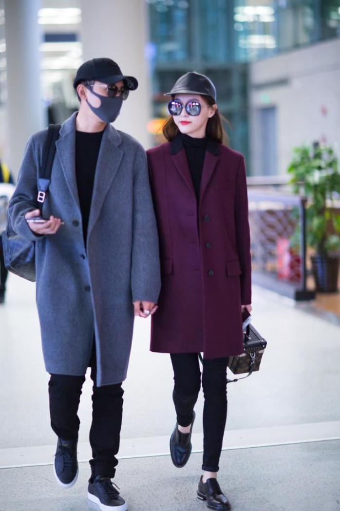 唐嫣罗晋红毯穿搭,唐嫣罗晋机场穿搭情侣款满满cp感